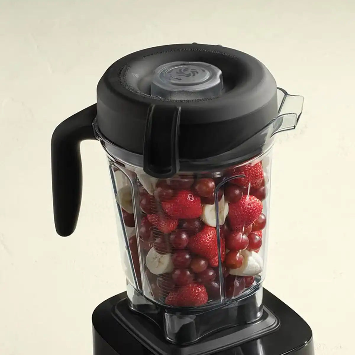 Low-Profile 64-ounce Container